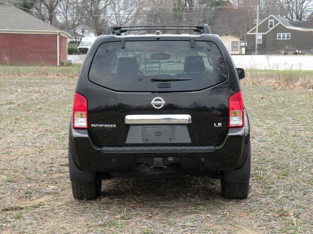 2005 Nissan Pathfinder X