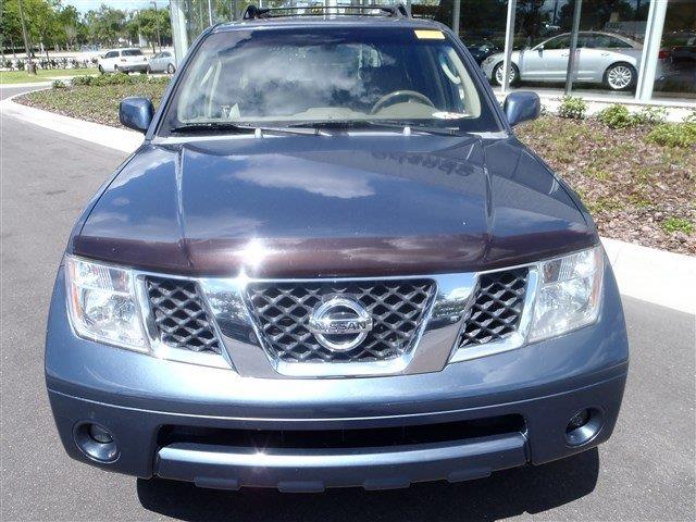 2005 Nissan Pathfinder X