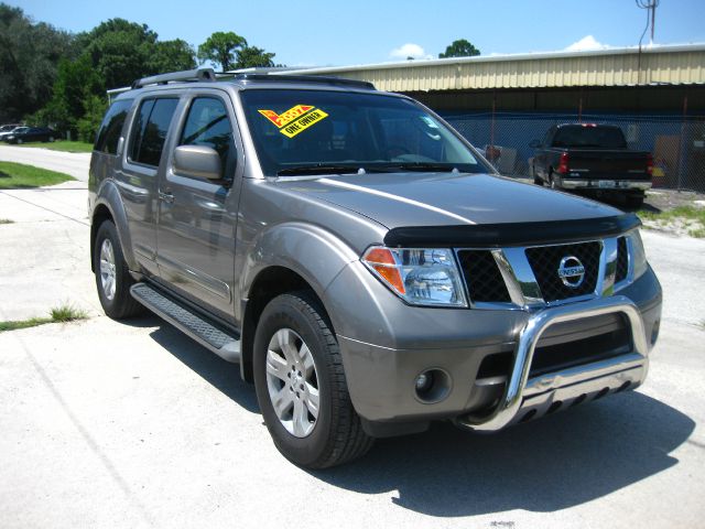 2005 Nissan Pathfinder EX-L AWD