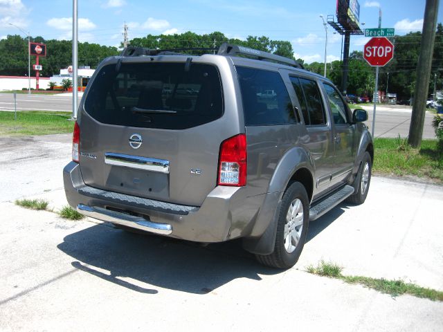 2005 Nissan Pathfinder EX-L AWD