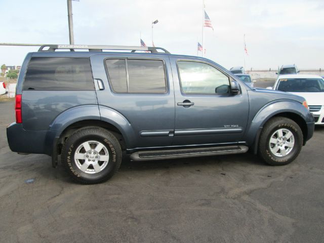 2005 Nissan Pathfinder 4dr 2WD Auto 3.5L V6