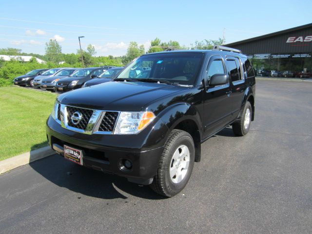 2005 Nissan Pathfinder EX-L W/ DVD System