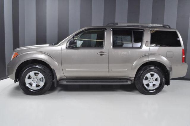 2005 Nissan Pathfinder SE I4