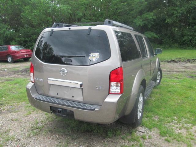 2005 Nissan Pathfinder X