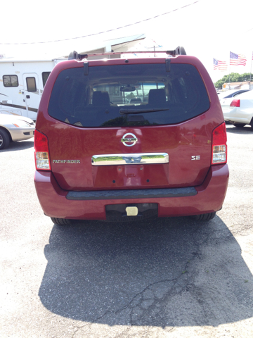 2005 Nissan Pathfinder EX-L W/ DVD System