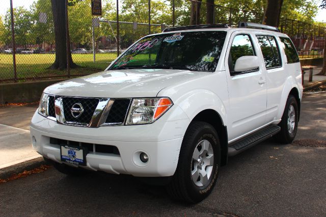 2005 Nissan Pathfinder X