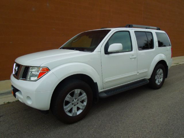 2005 Nissan Pathfinder EX-L AWD