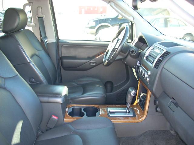 2005 Nissan Pathfinder X