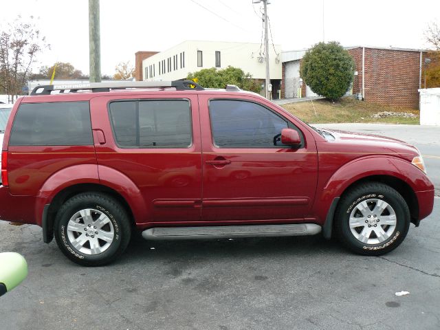 2005 Nissan Pathfinder EX-L AWD