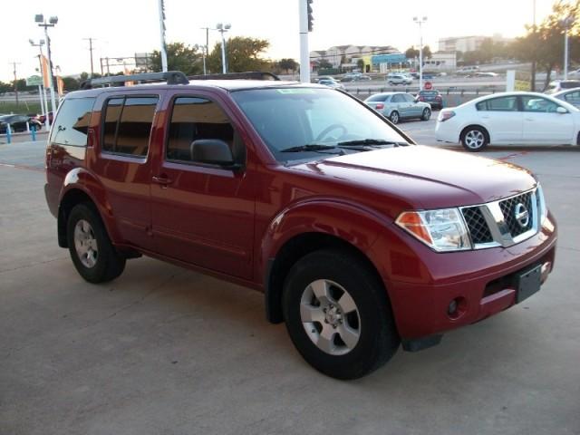 2005 Nissan Pathfinder X