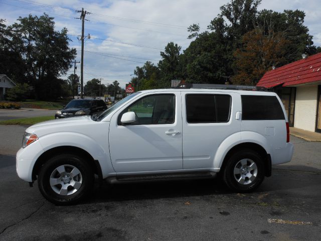 2005 Nissan Pathfinder EX-L W/navi