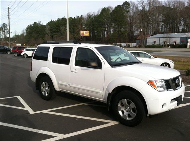 2006 Nissan Pathfinder Unknown