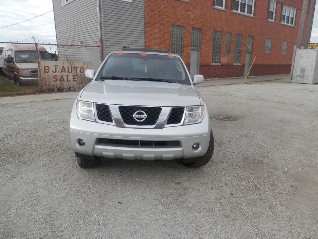 2006 Nissan Pathfinder EX-L W/ DVD System