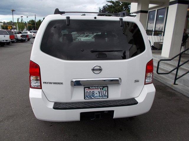 2006 Nissan Pathfinder EX-L W/ DVD System