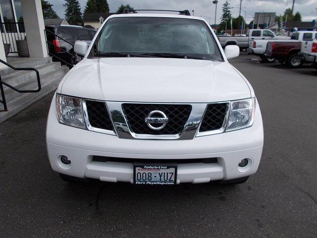 2006 Nissan Pathfinder EX-L W/ DVD System