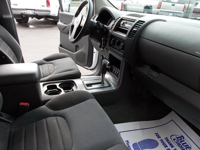 2006 Nissan Pathfinder EX-L W/ DVD System