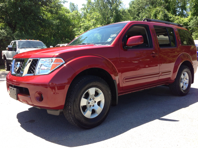 2006 Nissan Pathfinder EX-L W/ DVD System