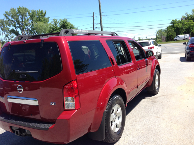 2006 Nissan Pathfinder EX-L W/ DVD System