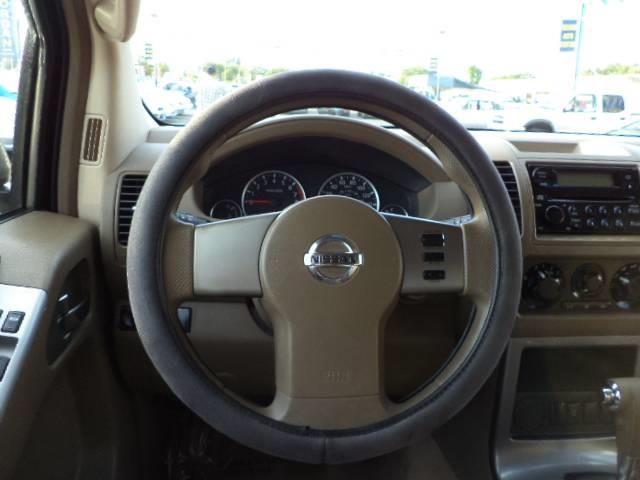 2006 Nissan Pathfinder SE