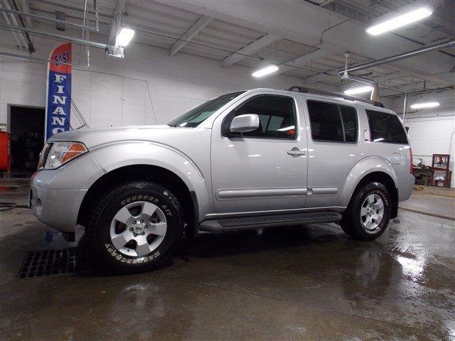 2006 Nissan Pathfinder SE