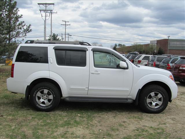 2007 Nissan Pathfinder XR