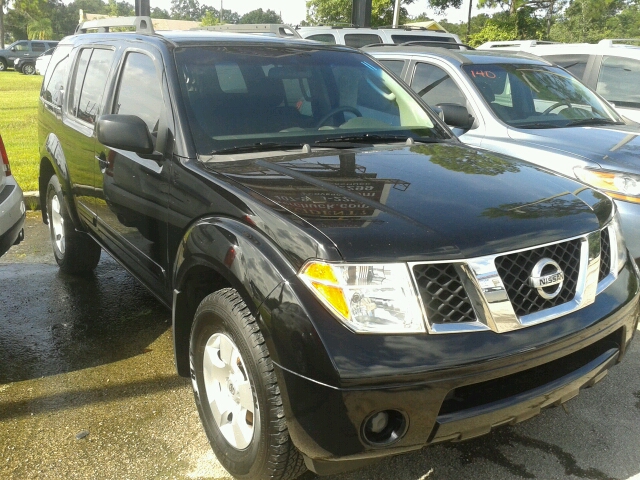 2007 Nissan Pathfinder Touring / AWD