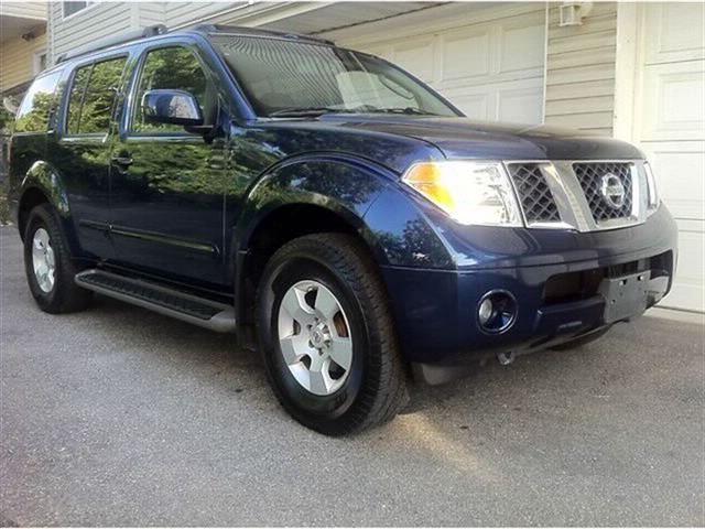 2007 Nissan Pathfinder Extended Cab 4x4 Z71 LS