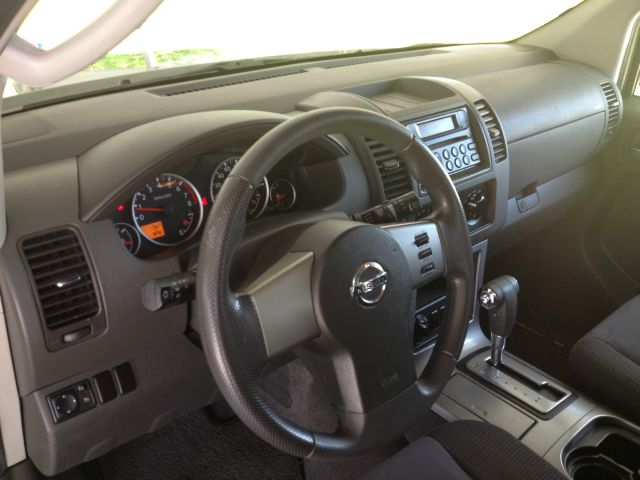 2007 Nissan Pathfinder EX-L W/ DVD System