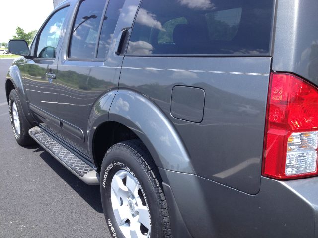 2007 Nissan Pathfinder EX-L W/ DVD System