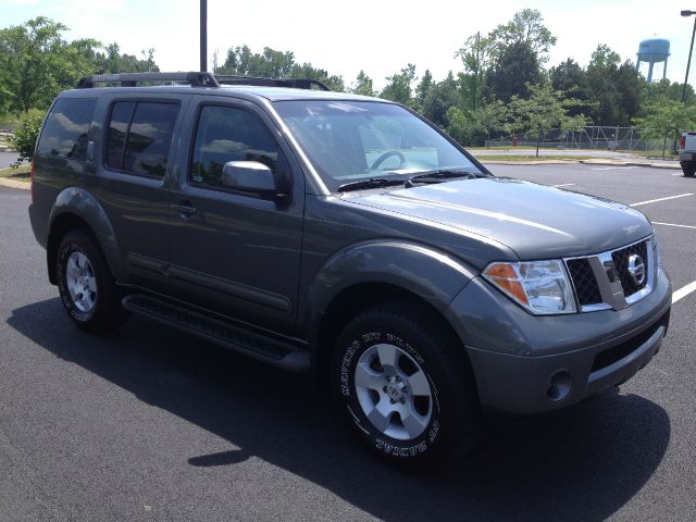 2007 Nissan Pathfinder EX-L W/ DVD System