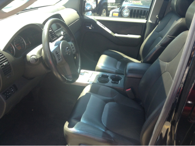 2008 Nissan Pathfinder EX-L W/ DVD System