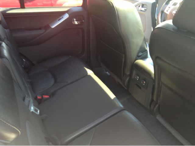 2008 Nissan Pathfinder EX-L W/ DVD System