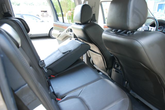 2008 Nissan Pathfinder EX-L W/ DVD System