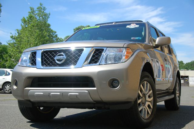 2008 Nissan Pathfinder EX-L W/ DVD System