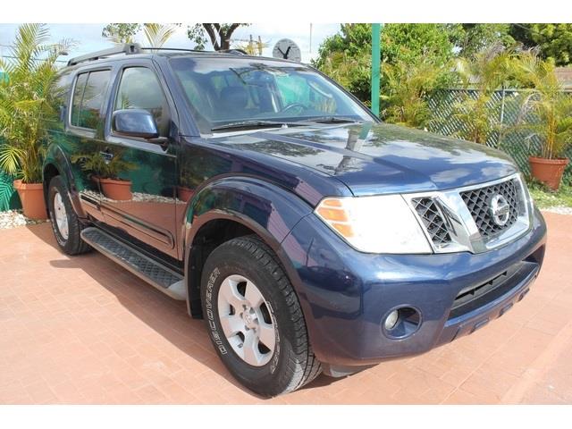 2008 Nissan Pathfinder SE