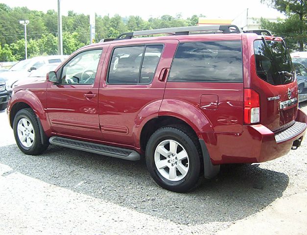 2008 Nissan Pathfinder EX-L W/ DVD System