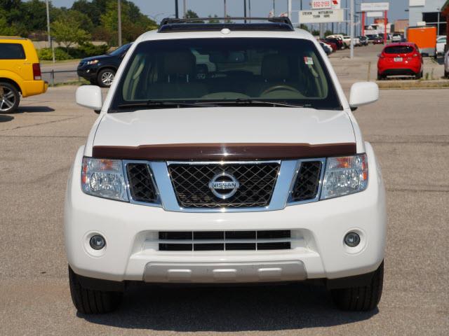 2010 Nissan Pathfinder SE