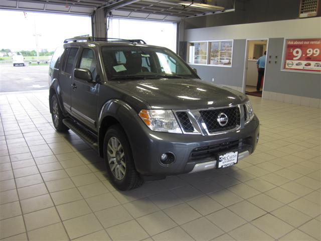 2011 Nissan Pathfinder X