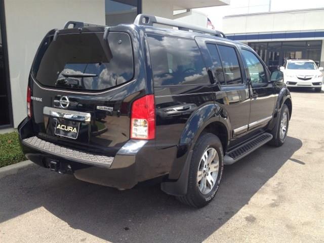 2011 Nissan Pathfinder Slt-4x4 Plus