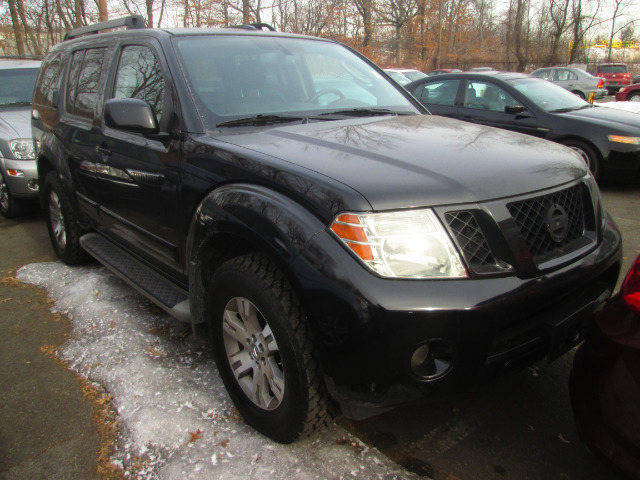 2011 Nissan Pathfinder DSG AUTO W/navigation