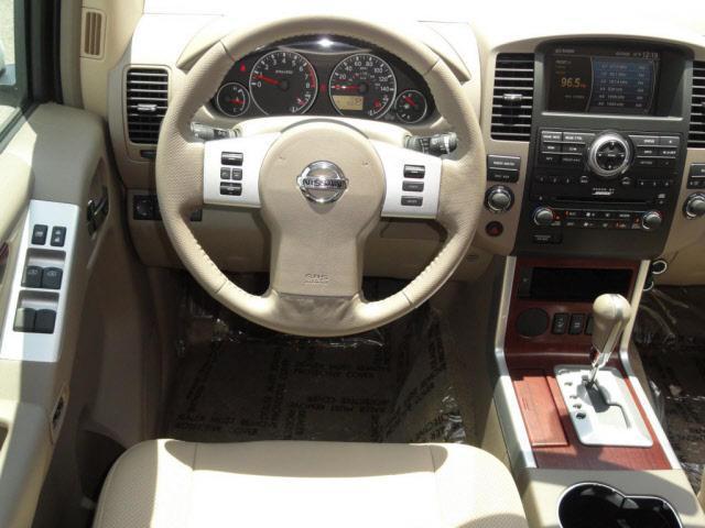 2011 Nissan Pathfinder X