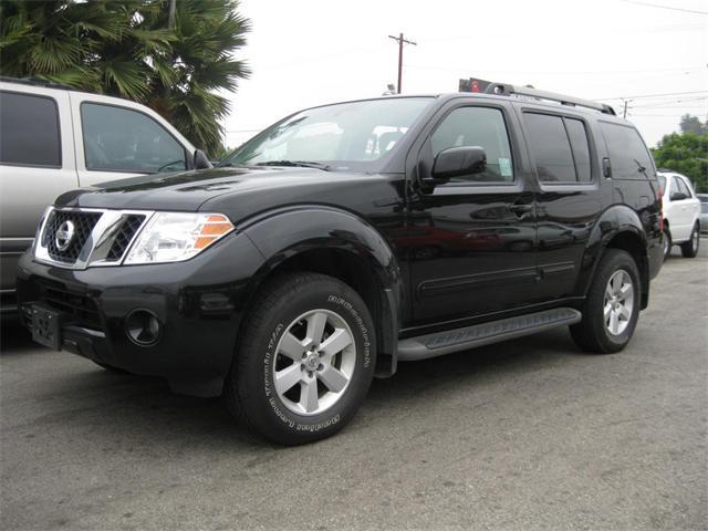 2011 Nissan Pathfinder XR