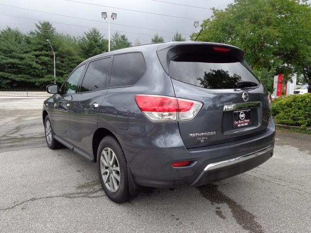 2013 Nissan Pathfinder Unknown