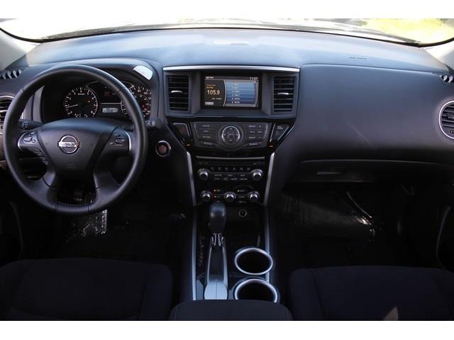 2013 Nissan Pathfinder XLE Clean Carfaxleathersunroof3rd ROW