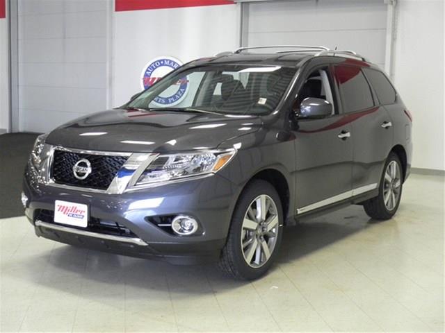 2013 Nissan Pathfinder Touring / Signature Editi