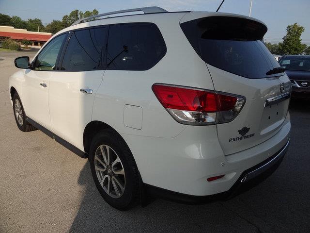 2013 Nissan Pathfinder ZX2 Premium