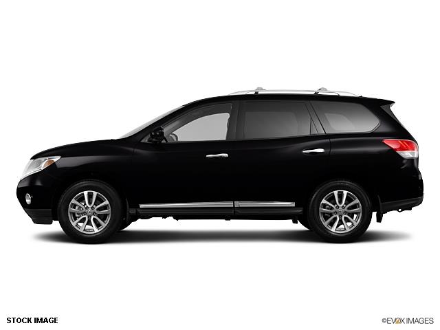 2013 Nissan Pathfinder Unknown