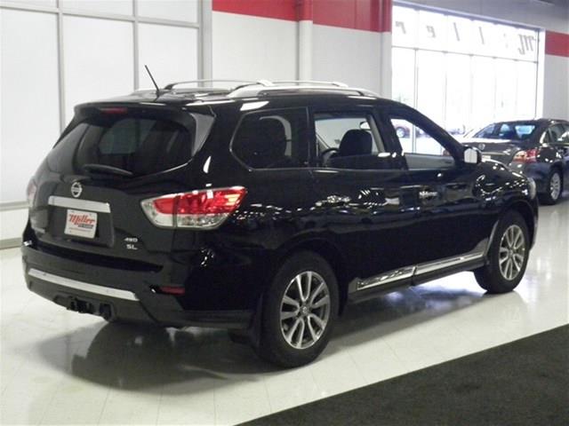 2013 Nissan Pathfinder Crewcab XLT Offrd 4X4