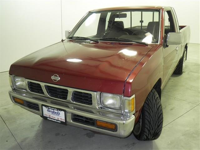 1993 Nissan Pickup Base