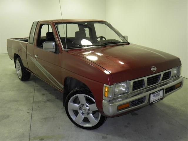 1993 Nissan Pickup Base